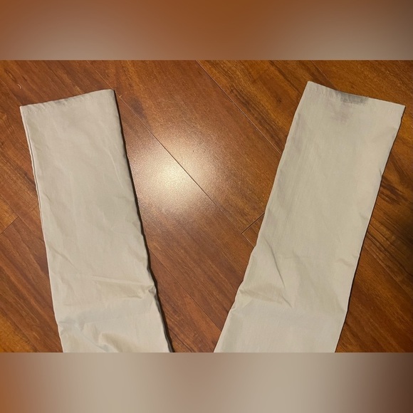 Pretty Little thing Stone Color Pants - Picture 4 of 4